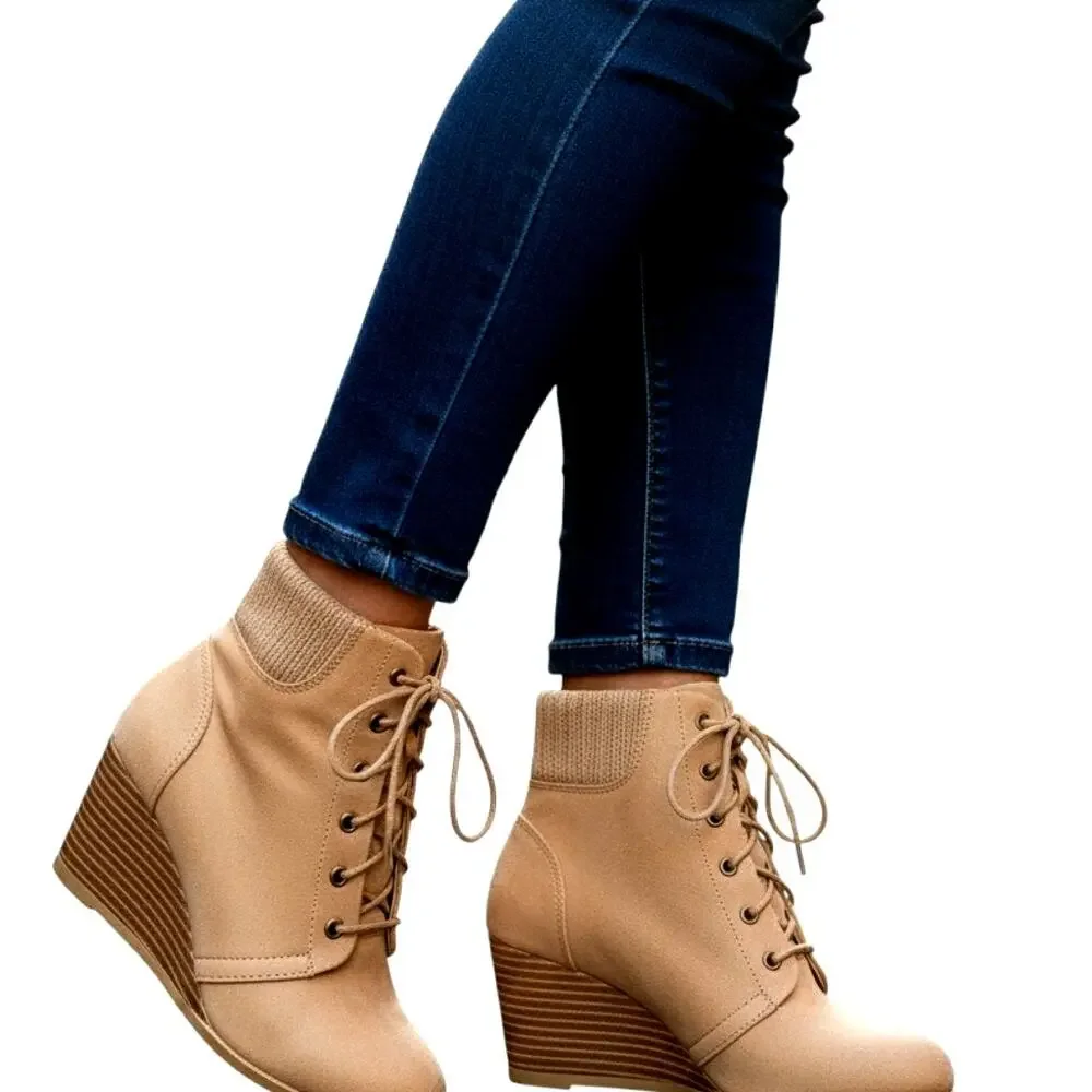NWOT Y-Not? 1 Girl's Combat Boots Shoes Medium Width Kid's New No Tags Child's